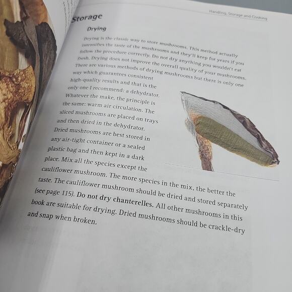 Mushrooming Without Fear: The Beginner's Guide to Collecting Safe & Delicious PB - Picture 16 of 16